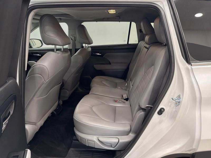 2022 Toyota Highlander XLE AWD, available for sale in Maple Shade, New Jersey | Car Revolution. Maple Shade, New Jersey 2022 Toyota Highlander XLE AWD, available for sale in Maple Shade, New Jersey | Car Revolution. Maple Shade, New Jersey