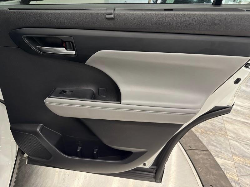 2022 Toyota Highlander XLE AWD, available for sale in Maple Shade, New Jersey | Car Revolution. Maple Shade, New Jersey 2022 Toyota Highlander XLE AWD, available for sale in Maple Shade, New Jersey | Car Revolution. Maple Shade, New Jersey