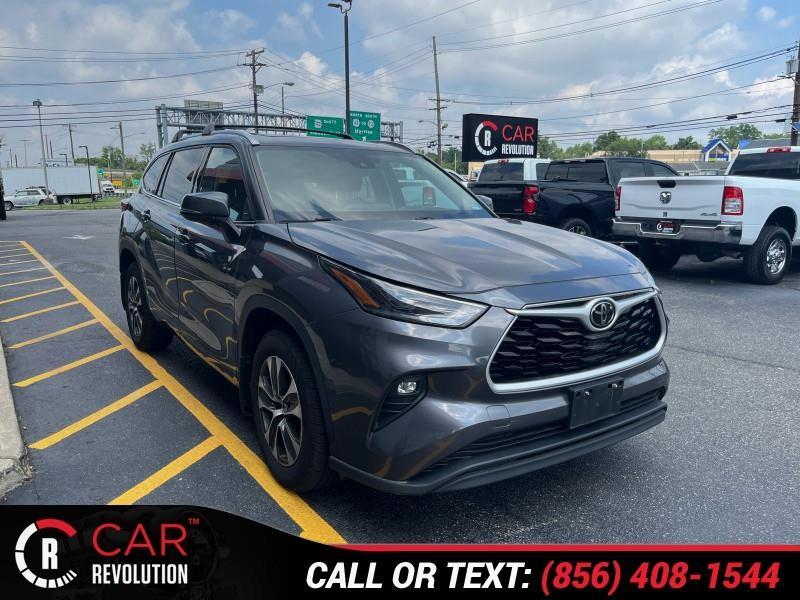 2021 Toyota Highlander XLE AWD, available for sale in Maple Shade, New Jersey | Car Revolution. Maple Shade, New Jersey