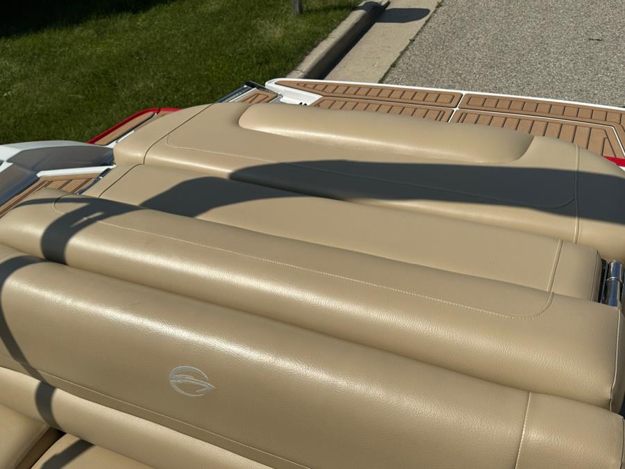 2020 Crownline 205 SS, available for sale in Darien, Wisconsin | Geneva Motor Cars. Darien, Wisconsin