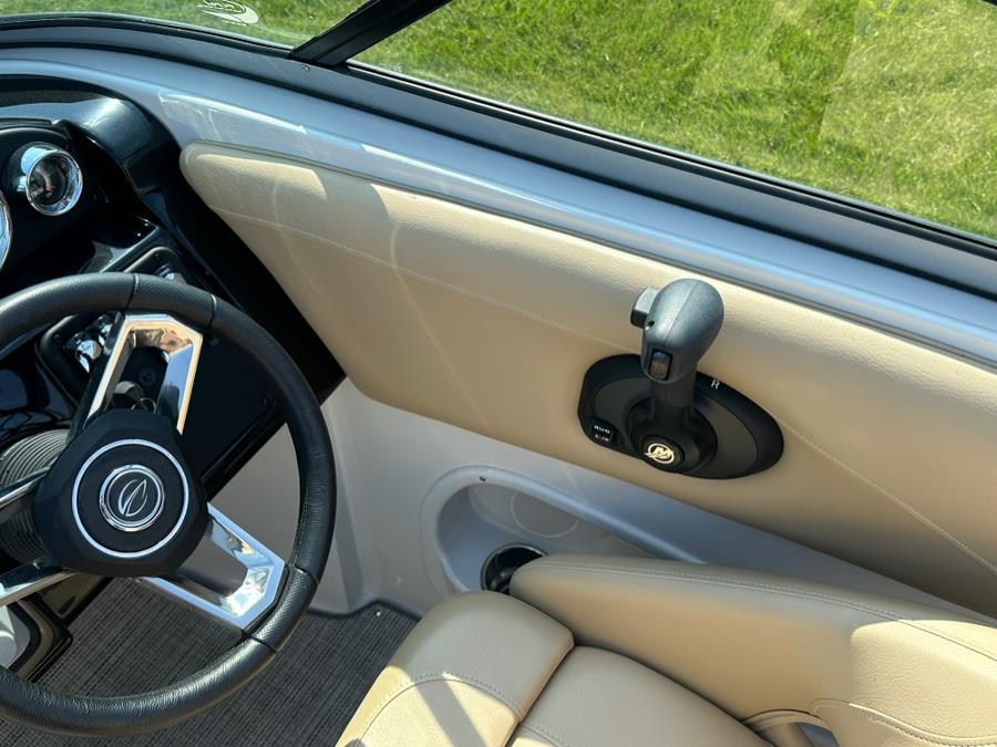 2020 Crownline 205 SS, available for sale in Darien, Wisconsin | Geneva Motor Cars. Darien, Wisconsin