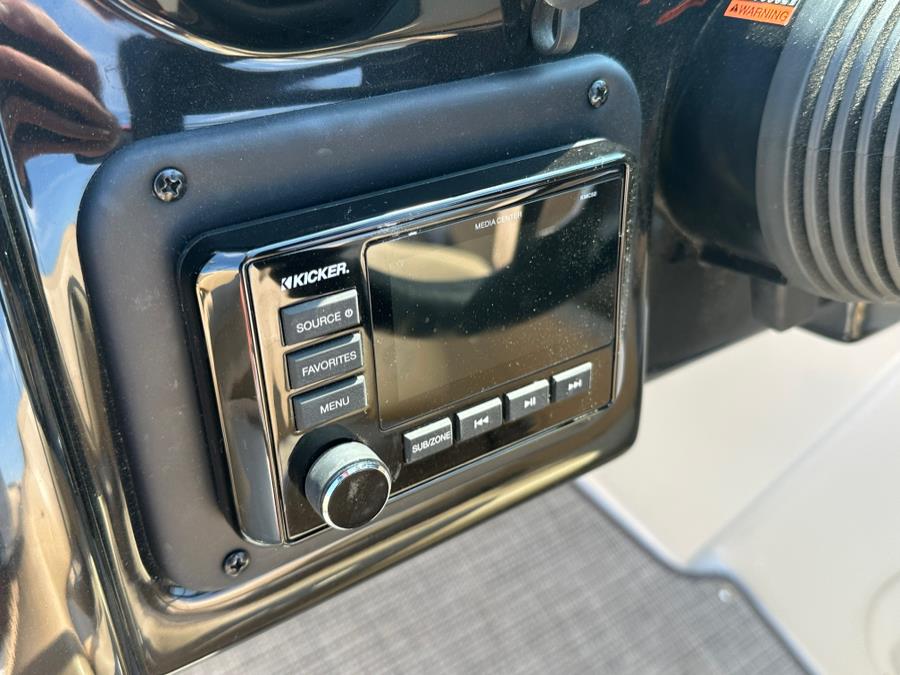 2020 Crownline 205 SS, available for sale in Darien, Wisconsin | Geneva Motor Cars. Darien, Wisconsin