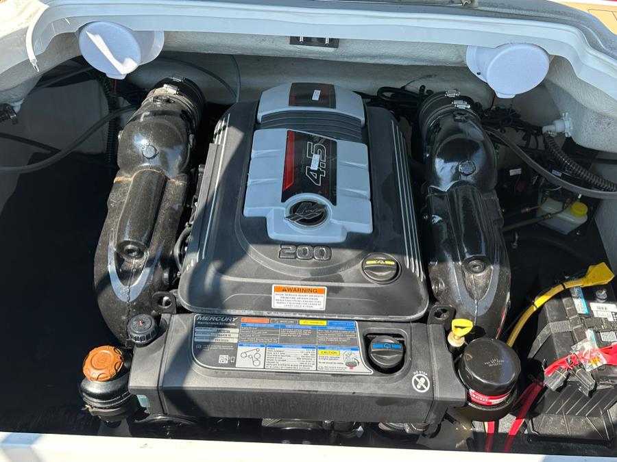 2020 Crownline 205 SS, available for sale in Darien, Wisconsin | Geneva Motor Cars. Darien, Wisconsin