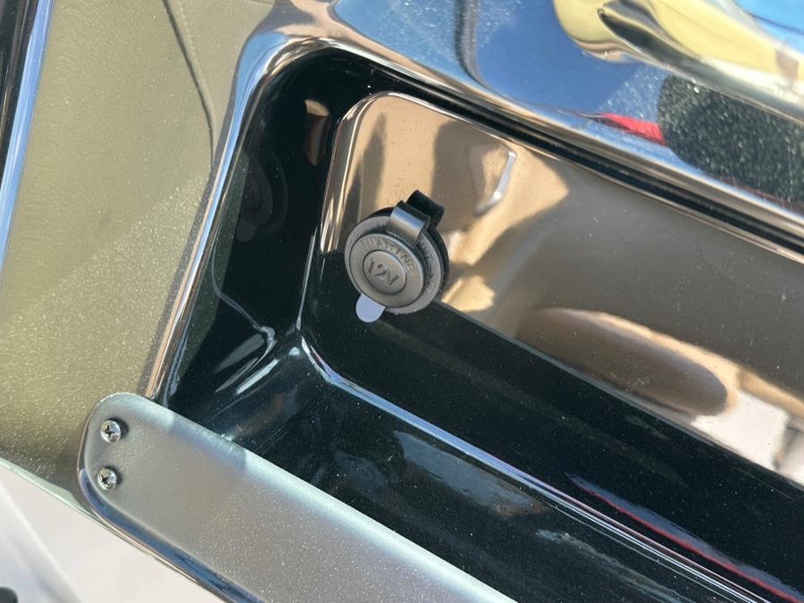 2020 Crownline 205 SS, available for sale in Darien, Wisconsin | Geneva Motor Cars. Darien, Wisconsin