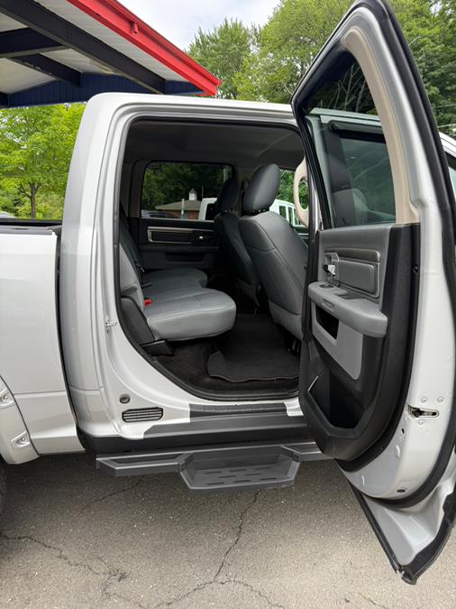 2017 Ram 1500 Big Horn 4x4 Crew Cab 5''7" Box, available for sale in Windsor Locks, Connecticut | JANNA MOTORS LLC. Windsor Locks, Connecticut 2017 Ram 1500 Big Horn 4x4 Crew Cab 5''7" Box, available for sale in Windsor Locks, Connecticut | JANNA MOTORS LLC. Windsor Locks, Connecticut