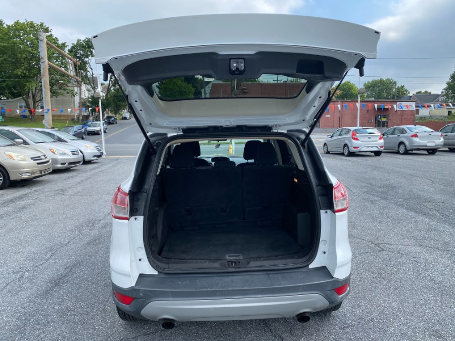 2015 Ford Escape 4WD 4dr SE, available for sale in Bethlehem, Pennsylvania | Best Auto Deals LLC. Bethlehem, Pennsylvania 2015 Ford Escape 4WD 4dr SE, available for sale in Bethlehem, Pennsylvania | Best Auto Deals LLC. Bethlehem, Pennsylvania