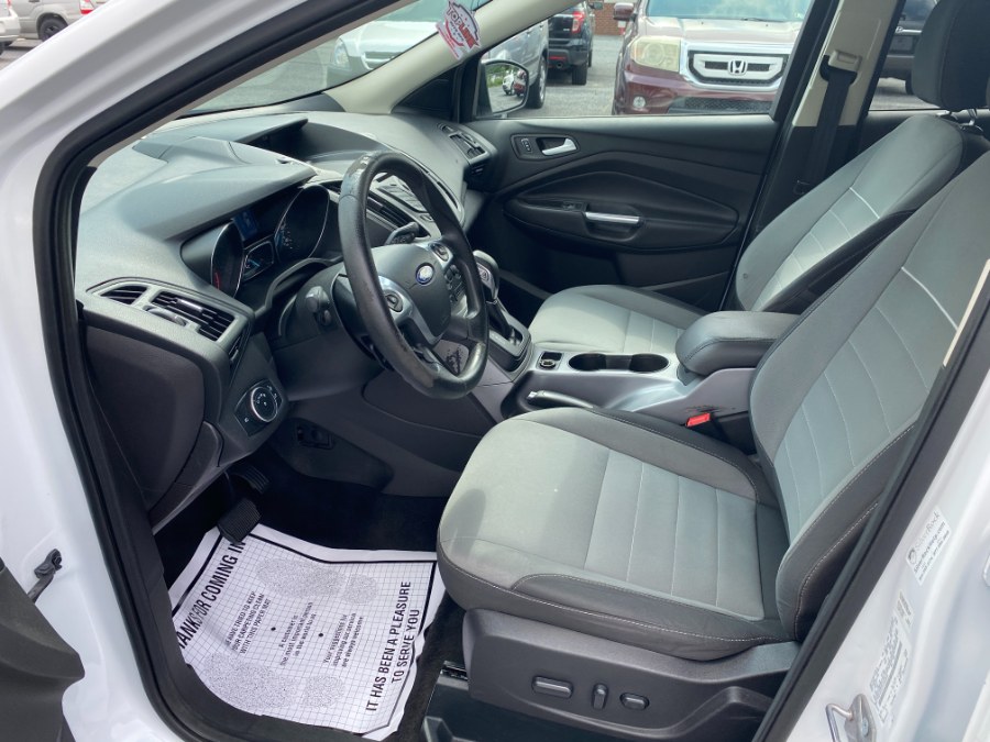 2015 Ford Escape 4WD 4dr SE, available for sale in Bethlehem, Pennsylvania | Best Auto Deals LLC. Bethlehem, Pennsylvania 2015 Ford Escape 4WD 4dr SE, available for sale in Bethlehem, Pennsylvania | Best Auto Deals LLC. Bethlehem, Pennsylvania