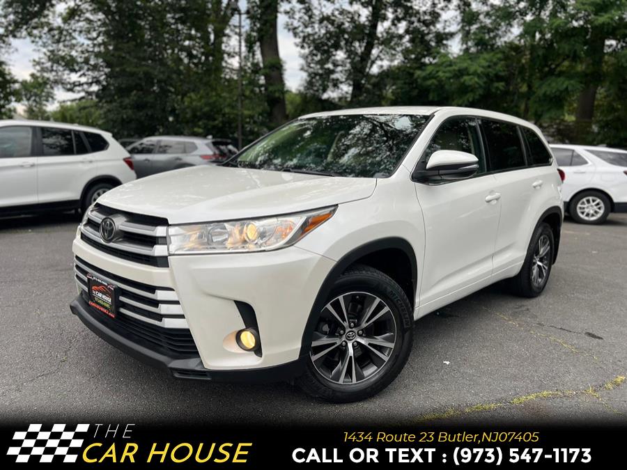 Used 2017 Toyota Highlander in Butler, New Jersey | The Car House. Butler, New Jersey