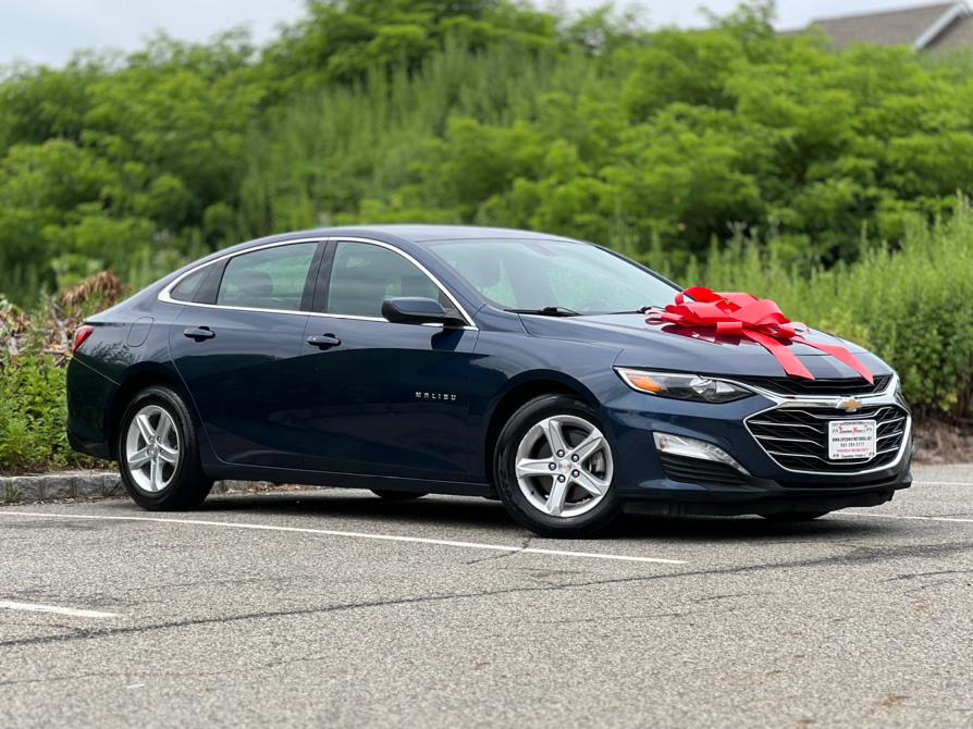 Used 2022 Chevrolet Malibu in Paterson, New Jersey | Speedway Motors LLC. Paterson, New Jersey