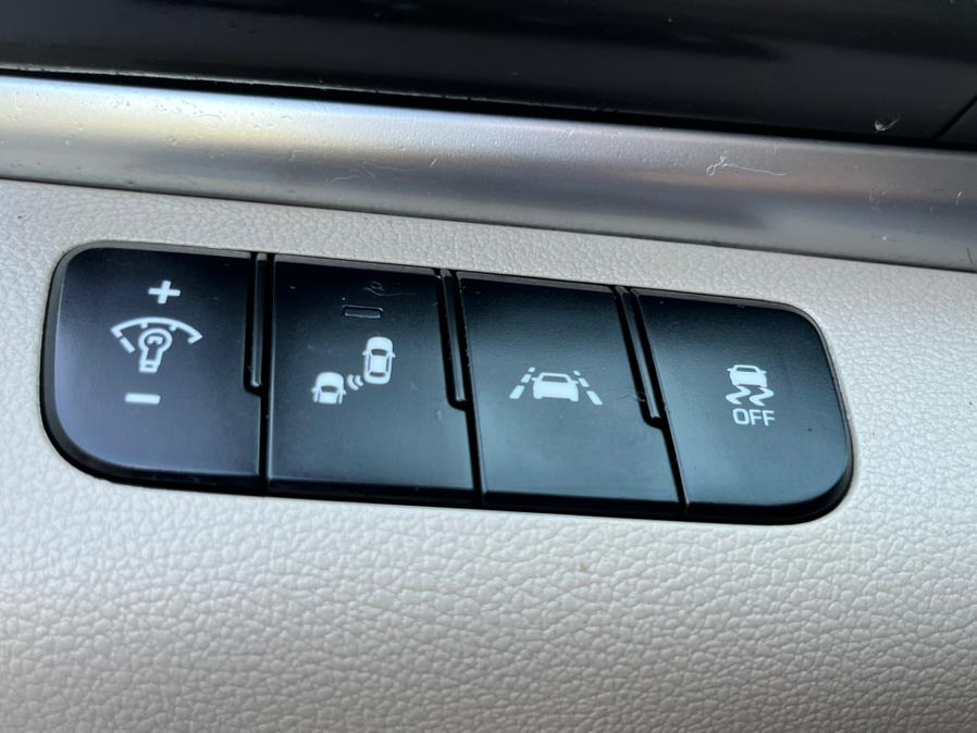 2019 Hyundai Elantra SEL Auto, available for sale in Springfield, Massachusetts | Jordan Auto Sales Inc. Springfield, Massachusetts 2019 Hyundai Elantra SEL Auto, available for sale in Springfield, Massachusetts | Jordan Auto Sales Inc. Springfield, Massachusetts