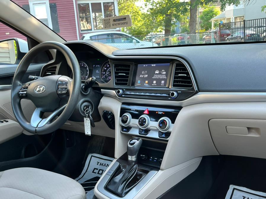 2019 Hyundai Elantra SEL Auto, available for sale in Springfield, Massachusetts | Jordan Auto Sales Inc. Springfield, Massachusetts 2019 Hyundai Elantra SEL Auto, available for sale in Springfield, Massachusetts | Jordan Auto Sales Inc. Springfield, Massachusetts