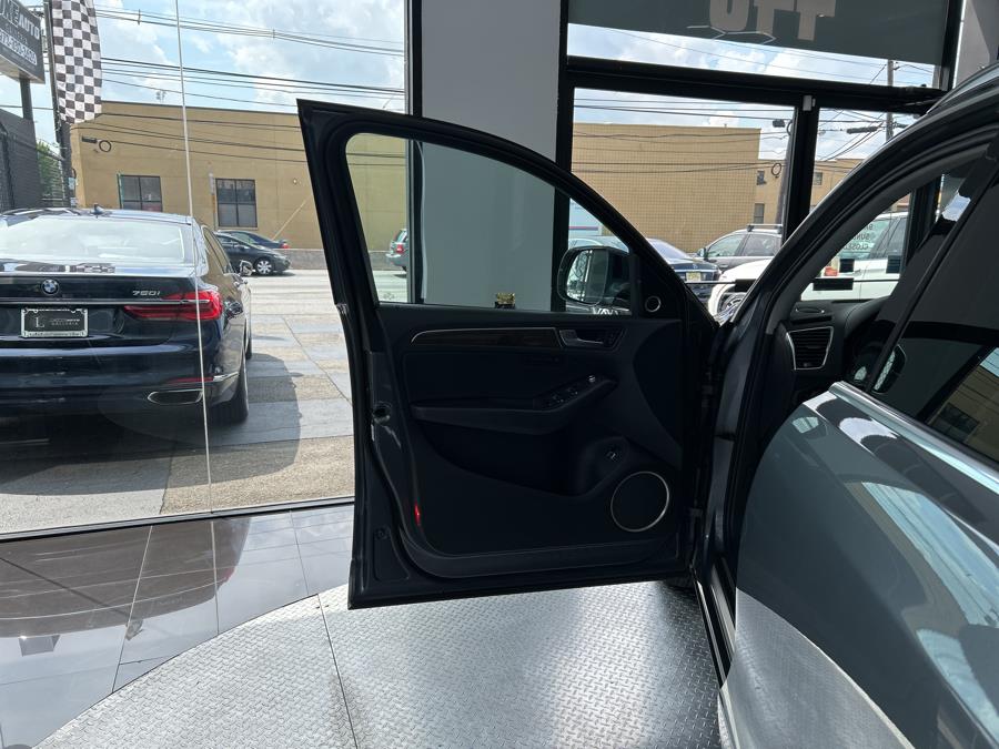 2016 Audi Q5 quattro 4dr 2.0T Premium Plus, available for sale in Jersey City, New Jersey | Luxe Auto Galleria. Jersey City, New Jersey 2016 Audi Q5 quattro 4dr 2.0T Premium Plus, available for sale in Jersey City, New Jersey | Luxe Auto Galleria. Jersey City, New Jersey