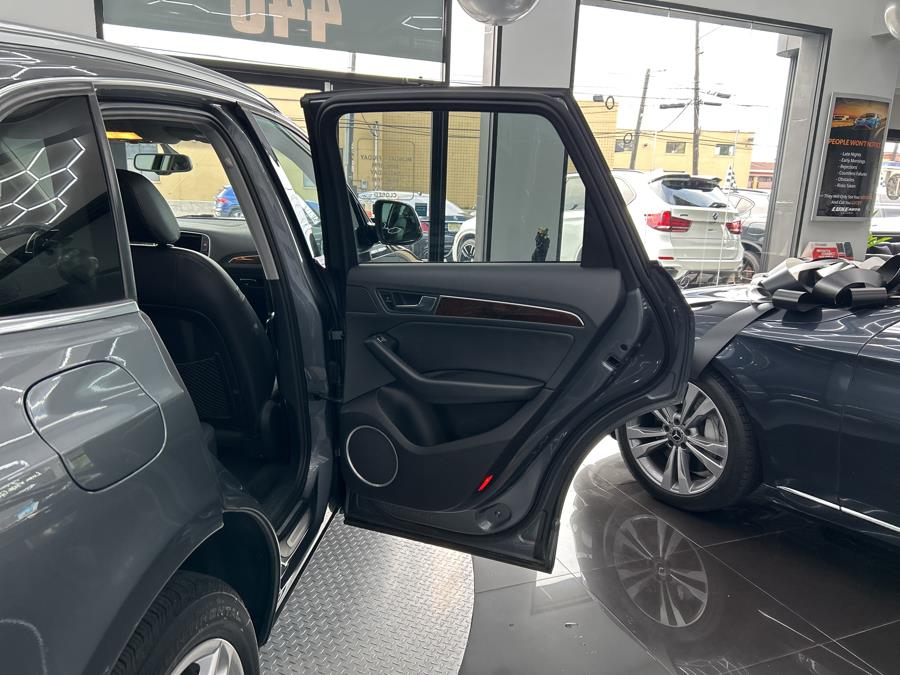 2016 Audi Q5 quattro 4dr 2.0T Premium Plus, available for sale in Jersey City, New Jersey | Luxe Auto Galleria. Jersey City, New Jersey 2016 Audi Q5 quattro 4dr 2.0T Premium Plus, available for sale in Jersey City, New Jersey | Luxe Auto Galleria. Jersey City, New Jersey