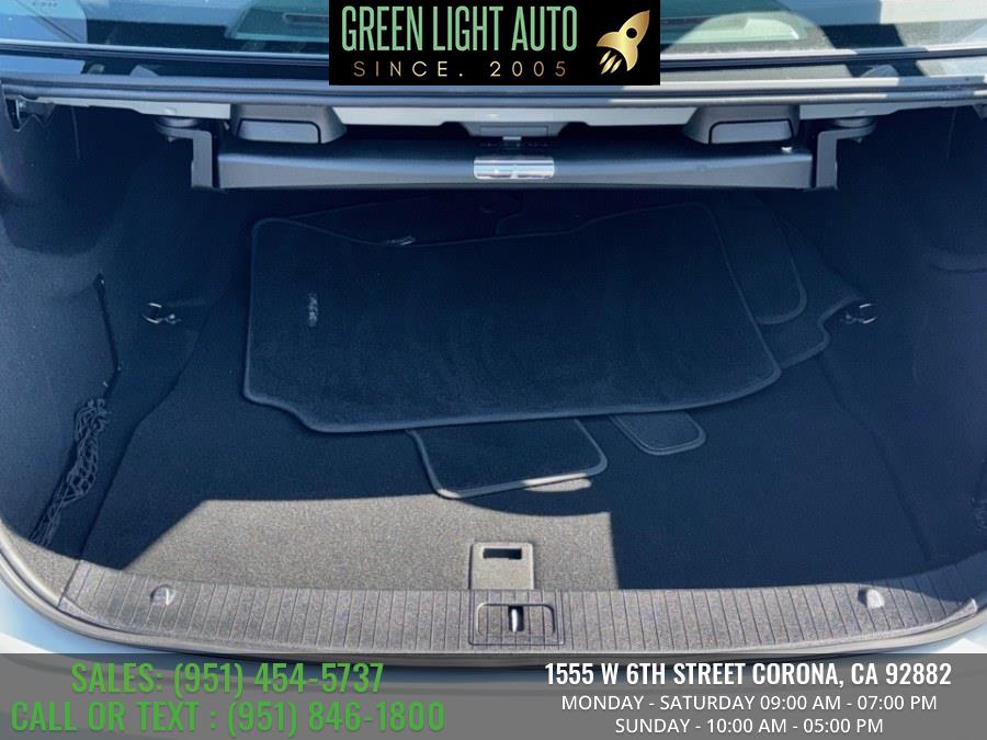 2013 Mercedes-Benz E-Class 4dr Sdn E 350 Luxury RWD *Ltd Avail*, available for sale in Corona, California | Green Light Auto. Corona, California 2013 Mercedes-Benz E-Class 4dr Sdn E 350 Luxury RWD *Ltd Avail*, available for sale in Corona, California | Green Light Auto. Corona, California