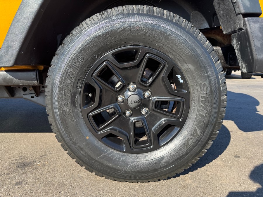 2014 Jeep Wrangler Unlimited 4WD 4dr Sport, available for sale in Ortonville, Michigan | Marsh Auto Sales LLC. Ortonville, Michigan 2014 Jeep Wrangler Unlimited 4WD 4dr Sport, available for sale in Ortonville, Michigan | Marsh Auto Sales LLC. Ortonville, Michigan