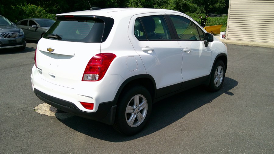 2021 Chevrolet Trax AWD 4dr LS, available for sale in Yantic, Connecticut | Yantic Auto Center. Yantic, Connecticut 2021 Chevrolet Trax AWD 4dr LS, available for sale in Yantic, Connecticut | Yantic Auto Center. Yantic, Connecticut