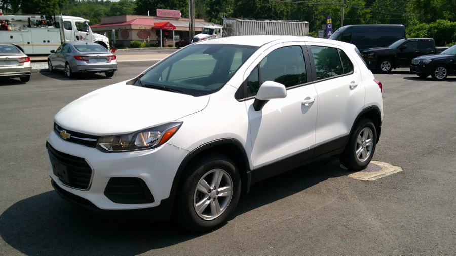2021 Chevrolet Trax AWD 4dr LS, available for sale in Yantic, Connecticut | Yantic Auto Center. Yantic, Connecticut 2021 Chevrolet Trax AWD 4dr LS, available for sale in Yantic, Connecticut | Yantic Auto Center. Yantic, Connecticut