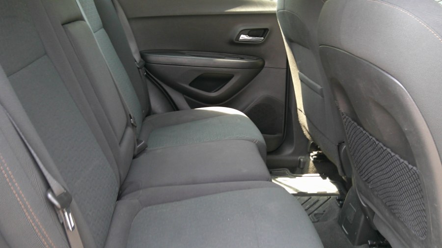 2021 Chevrolet Trax AWD 4dr LS, available for sale in Yantic, Connecticut | Yantic Auto Center. Yantic, Connecticut 2021 Chevrolet Trax AWD 4dr LS, available for sale in Yantic, Connecticut | Yantic Auto Center. Yantic, Connecticut