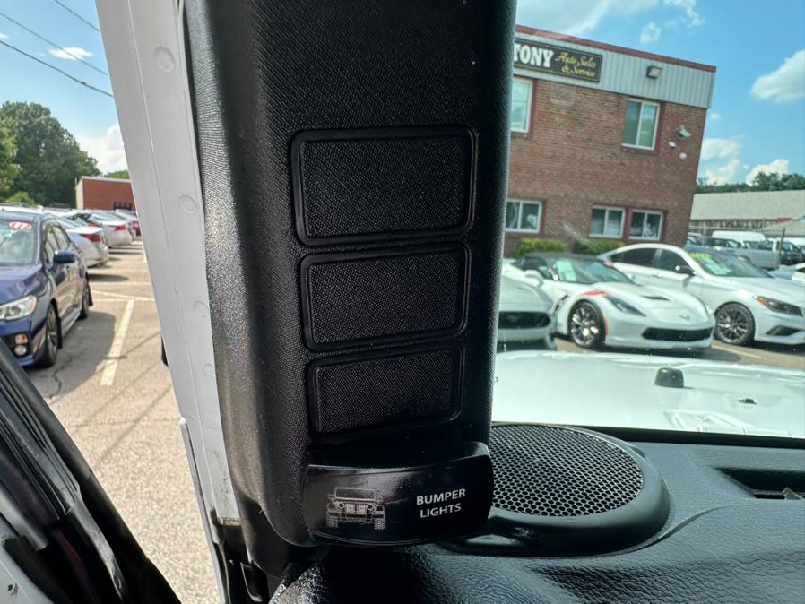 2017 Jeep Wrangler Unlimited Sport 4x4, available for sale in South Windsor, Connecticut | Mike And Tony Auto Sales, Inc. South Windsor, Connecticut 2017 Jeep Wrangler Unlimited Sport 4x4, available for sale in South Windsor, Connecticut | Mike And Tony Auto Sales, Inc. South Windsor, Connecticut