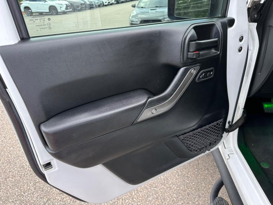 2017 Jeep Wrangler Unlimited Sport 4x4, available for sale in South Windsor, Connecticut | Mike And Tony Auto Sales, Inc. South Windsor, Connecticut 2017 Jeep Wrangler Unlimited Sport 4x4, available for sale in South Windsor, Connecticut | Mike And Tony Auto Sales, Inc. South Windsor, Connecticut