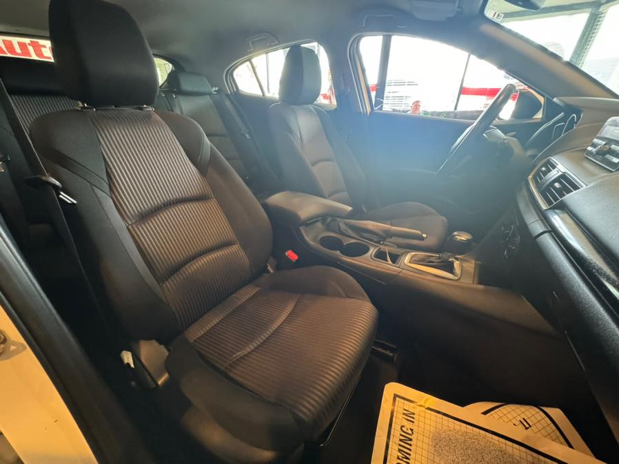 2014 Mazda Mazda3 5dr HB Auto i Touring, available for sale in West Hartford, Connecticut | AutoMax. West Hartford, Connecticut 2014 Mazda Mazda3 5dr HB Auto i Touring, available for sale in West Hartford, Connecticut | AutoMax. West Hartford, Connecticut