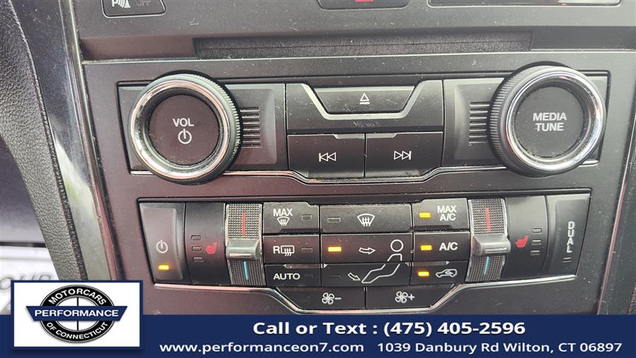 2018 Ford Explorer XLT 4WD, available for sale in Wilton, Connecticut | Performance Motor Cars Of Connecticut LLC. Wilton, Connecticut 2018 Ford Explorer XLT 4WD, available for sale in Wilton, Connecticut | Performance Motor Cars Of Connecticut LLC. Wilton, Connecticut