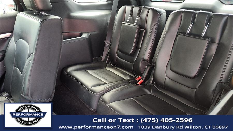 2018 Ford Explorer XLT 4WD, available for sale in Wilton, Connecticut | Performance Motor Cars Of Connecticut LLC. Wilton, Connecticut 2018 Ford Explorer XLT 4WD, available for sale in Wilton, Connecticut | Performance Motor Cars Of Connecticut LLC. Wilton, Connecticut