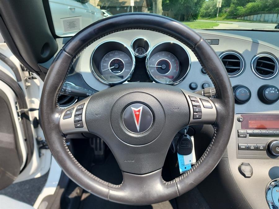 2008 Pontiac Solstice 2dr Conv GXP, available for sale in Islip, New York | L.I. Auto Gallery. Islip, New York 2008 Pontiac Solstice 2dr Conv GXP, available for sale in Islip, New York | L.I. Auto Gallery. Islip, New York