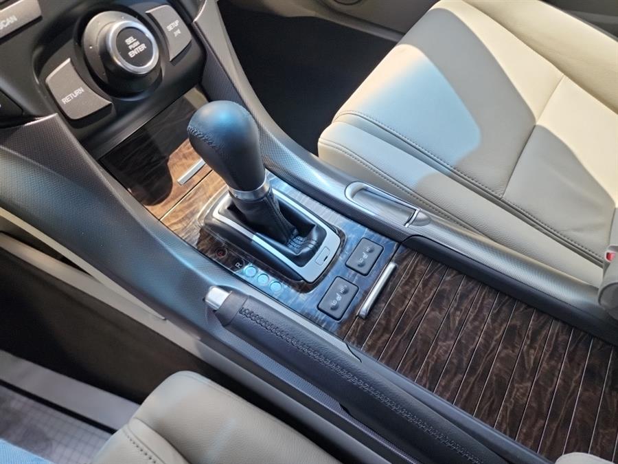 2013 Acura TL 4dr Sdn Auto 2WD, available for sale in Islip, New York | L.I. Auto Gallery. Islip, New York 2013 Acura TL 4dr Sdn Auto 2WD, available for sale in Islip, New York | L.I. Auto Gallery. Islip, New York