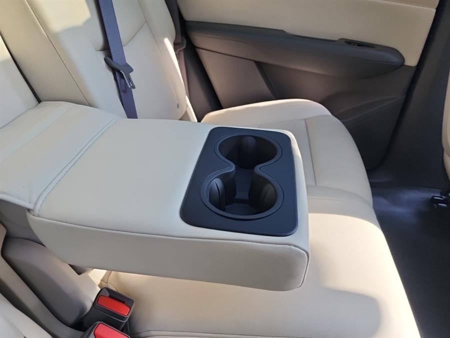 2017 Cadillac XT5 AWD 4dr Luxury, available for sale in Islip, New York | L.I. Auto Gallery. Islip, New York 2017 Cadillac XT5 AWD 4dr Luxury, available for sale in Islip, New York | L.I. Auto Gallery. Islip, New York