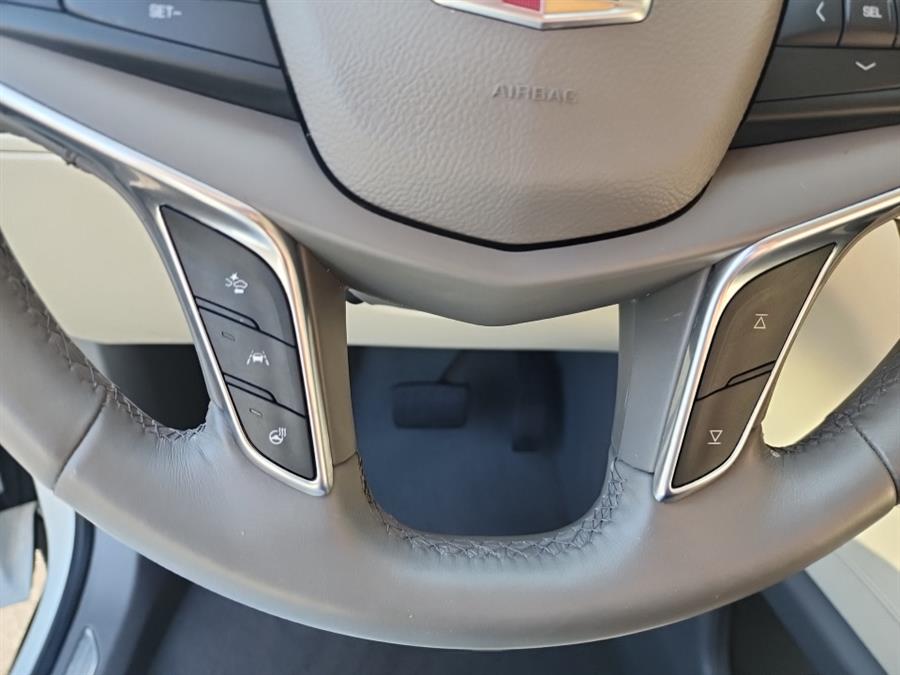 2017 Cadillac XT5 AWD 4dr Luxury, available for sale in Islip, New York | L.I. Auto Gallery. Islip, New York 2017 Cadillac XT5 AWD 4dr Luxury, available for sale in Islip, New York | L.I. Auto Gallery. Islip, New York