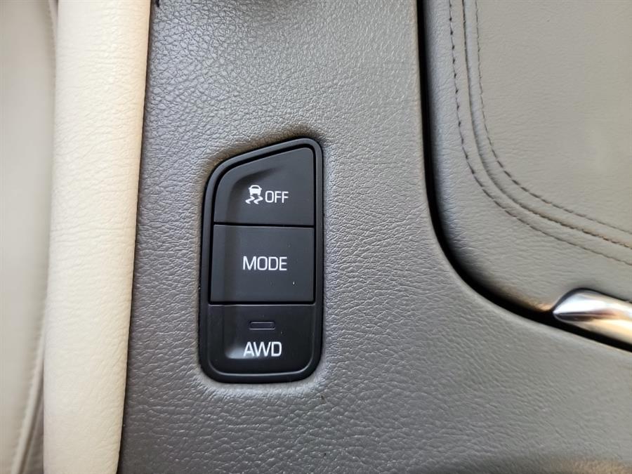 2017 Cadillac XT5 AWD 4dr Luxury, available for sale in Islip, New York | L.I. Auto Gallery. Islip, New York 2017 Cadillac XT5 AWD 4dr Luxury, available for sale in Islip, New York | L.I. Auto Gallery. Islip, New York