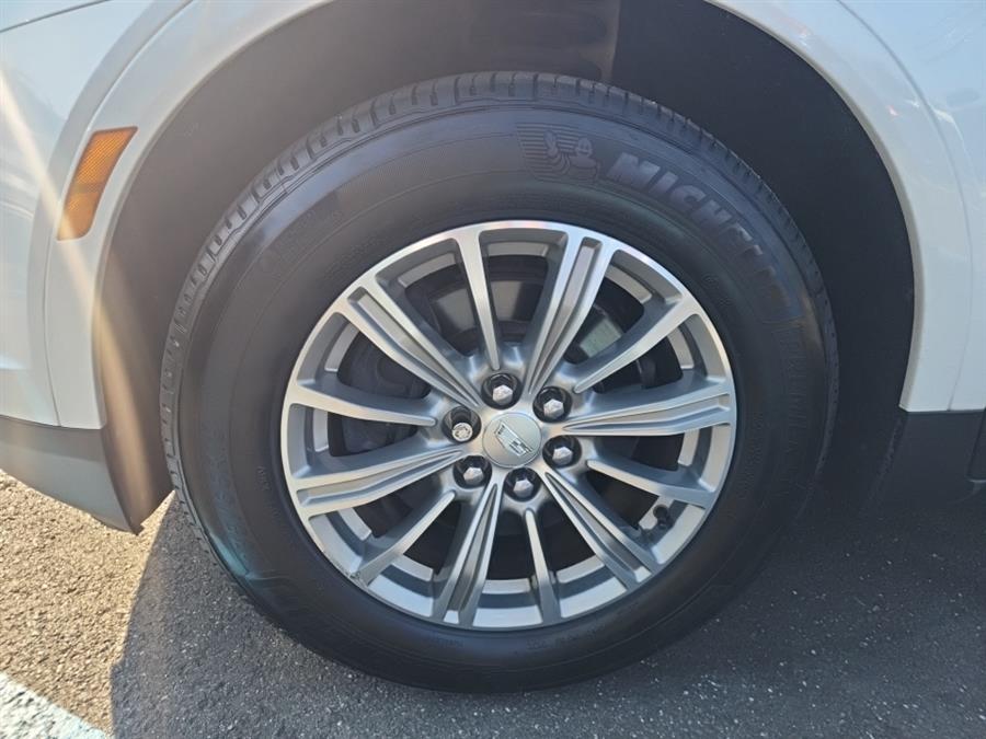 2017 Cadillac XT5 AWD 4dr Luxury, available for sale in Islip, New York | L.I. Auto Gallery. Islip, New York 2017 Cadillac XT5 AWD 4dr Luxury, available for sale in Islip, New York | L.I. Auto Gallery. Islip, New York