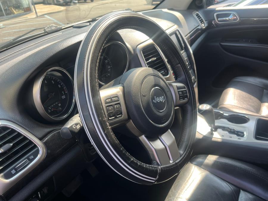 2013 Jeep Grand Cherokee 4WD 4dr Laredo, available for sale in Elmont, New York | Sunrise of Elmont. Elmont, New York 2013 Jeep Grand Cherokee 4WD 4dr Laredo, available for sale in Elmont, New York | Sunrise of Elmont. Elmont, New York