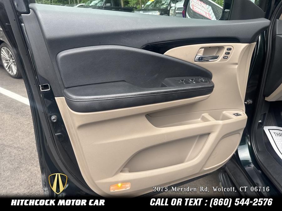 2016 Honda Pilot Touring, available for sale in Wolcott, Connecticut | Hitchcock Motor Car. Wolcott, Connecticut 2016 Honda Pilot Touring, available for sale in Wolcott, Connecticut | Hitchcock Motor Car. Wolcott, Connecticut