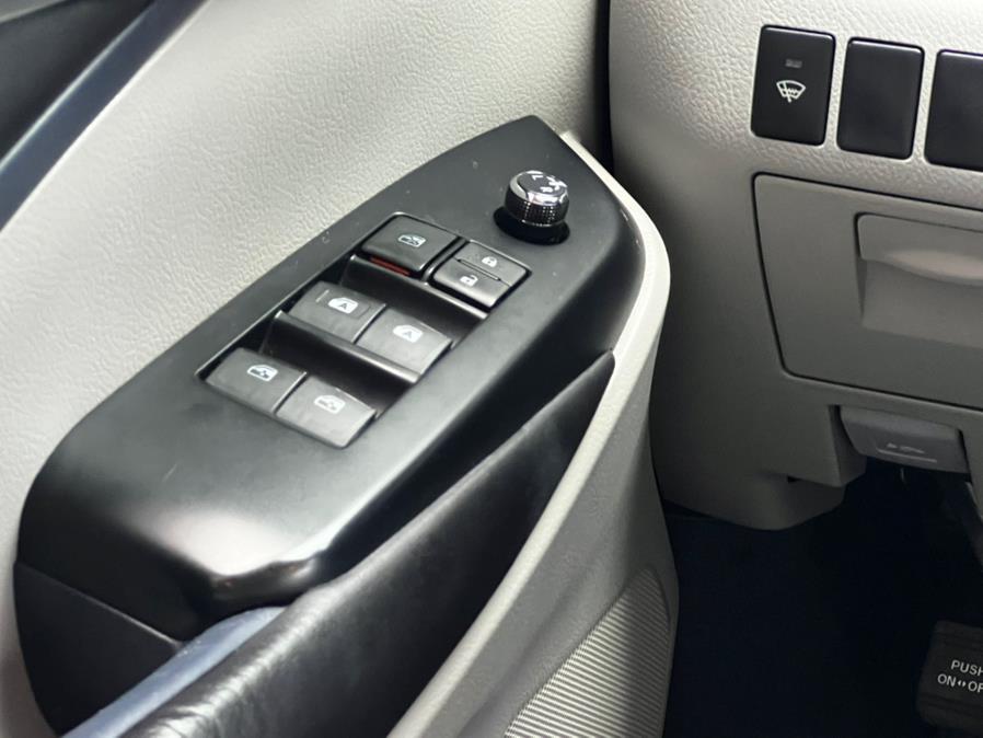 2017 Toyota Highlander XLE V6 AWD (Natl), available for sale in Irvington, New Jersey | Elis Motors Corp. Irvington, New Jersey 2017 Toyota Highlander XLE V6 AWD (Natl), available for sale in Irvington, New Jersey | Elis Motors Corp. Irvington, New Jersey