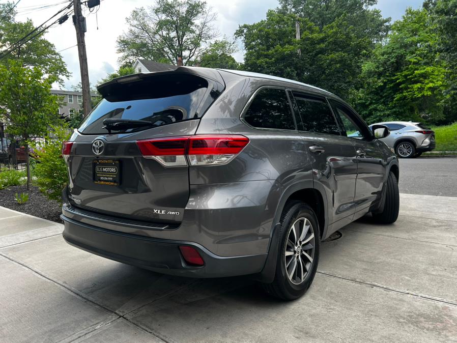 2017 Toyota Highlander XLE V6 AWD (Natl), available for sale in Irvington, New Jersey | Elis Motors Corp. Irvington, New Jersey 2017 Toyota Highlander XLE V6 AWD (Natl), available for sale in Irvington, New Jersey | Elis Motors Corp. Irvington, New Jersey