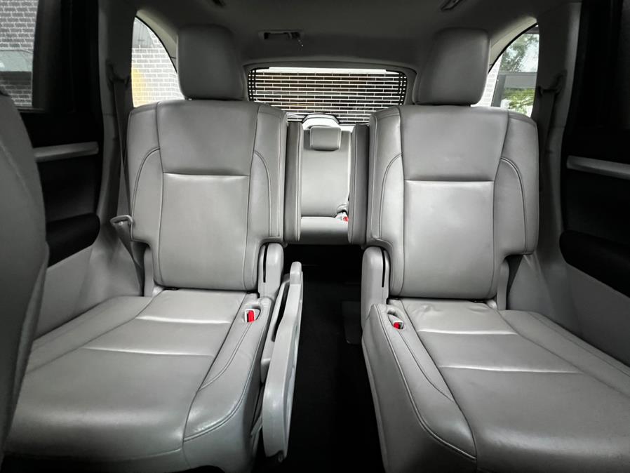 2017 Toyota Highlander XLE V6 AWD (Natl), available for sale in Irvington, New Jersey | Elis Motors Corp. Irvington, New Jersey 2017 Toyota Highlander XLE V6 AWD (Natl), available for sale in Irvington, New Jersey | Elis Motors Corp. Irvington, New Jersey