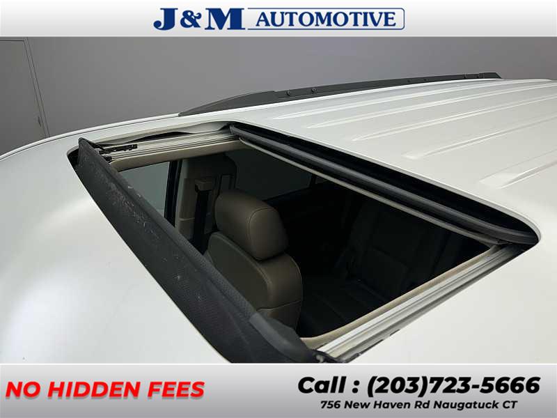 2019 Chevrolet Tahoe LT, available for sale in Naugatuck, Connecticut | J&M Automotive Sls&Svc LLC. Naugatuck, Connecticut 2019 Chevrolet Tahoe LT, available for sale in Naugatuck, Connecticut | J&M Automotive Sls&Svc LLC. Naugatuck, Connecticut