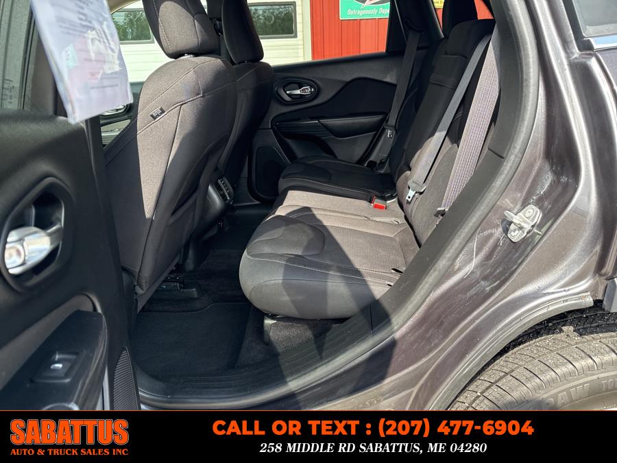 2017 Jeep Cherokee Latitude 4x4, available for sale in Sabattus, Maine | Sabattus Auto and Truck Sales Inc. Sabattus, Maine 2017 Jeep Cherokee Latitude 4x4, available for sale in Sabattus, Maine | Sabattus Auto and Truck Sales Inc. Sabattus, Maine