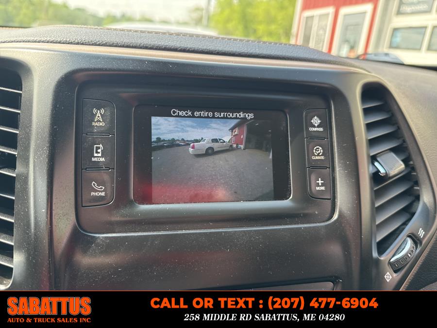 2017 Jeep Cherokee Latitude 4x4, available for sale in Sabattus, Maine | Sabattus Auto and Truck Sales Inc. Sabattus, Maine 2017 Jeep Cherokee Latitude 4x4, available for sale in Sabattus, Maine | Sabattus Auto and Truck Sales Inc. Sabattus, Maine