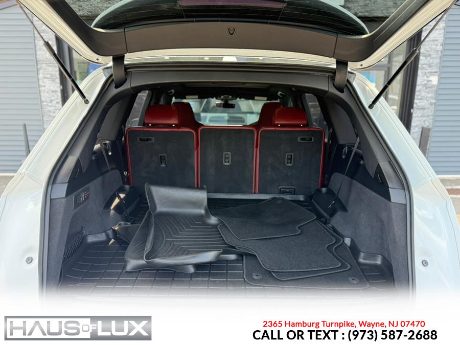 2021 Audi SQ7 Prestige 4.0 TFSI quattro, available for sale in Wayne, New Jersey | Haus of Lux. Wayne, New Jersey 2021 Audi SQ7 Prestige 4.0 TFSI quattro, available for sale in Wayne, New Jersey | Haus of Lux. Wayne, New Jersey