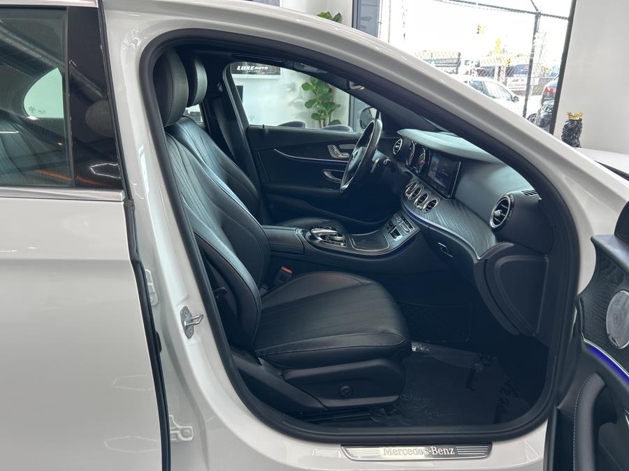 2018 Mercedes-Benz E-Class E 300 4MATIC Sedan, available for sale in Jersey City, New Jersey | Luxe Auto Galleria. Jersey City, New Jersey 2018 Mercedes-Benz E-Class E 300 4MATIC Sedan, available for sale in Jersey City, New Jersey | Luxe Auto Galleria. Jersey City, New Jersey