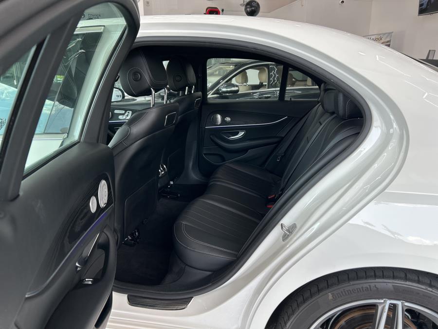 2018 Mercedes-Benz E-Class E 300 4MATIC Sedan, available for sale in Jersey City, New Jersey | Luxe Auto Galleria. Jersey City, New Jersey 2018 Mercedes-Benz E-Class E 300 4MATIC Sedan, available for sale in Jersey City, New Jersey | Luxe Auto Galleria. Jersey City, New Jersey