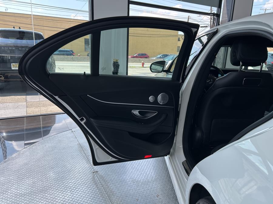 2018 Mercedes-Benz E-Class E 300 4MATIC Sedan, available for sale in Jersey City, New Jersey | Luxe Auto Galleria. Jersey City, New Jersey 2018 Mercedes-Benz E-Class E 300 4MATIC Sedan, available for sale in Jersey City, New Jersey | Luxe Auto Galleria. Jersey City, New Jersey