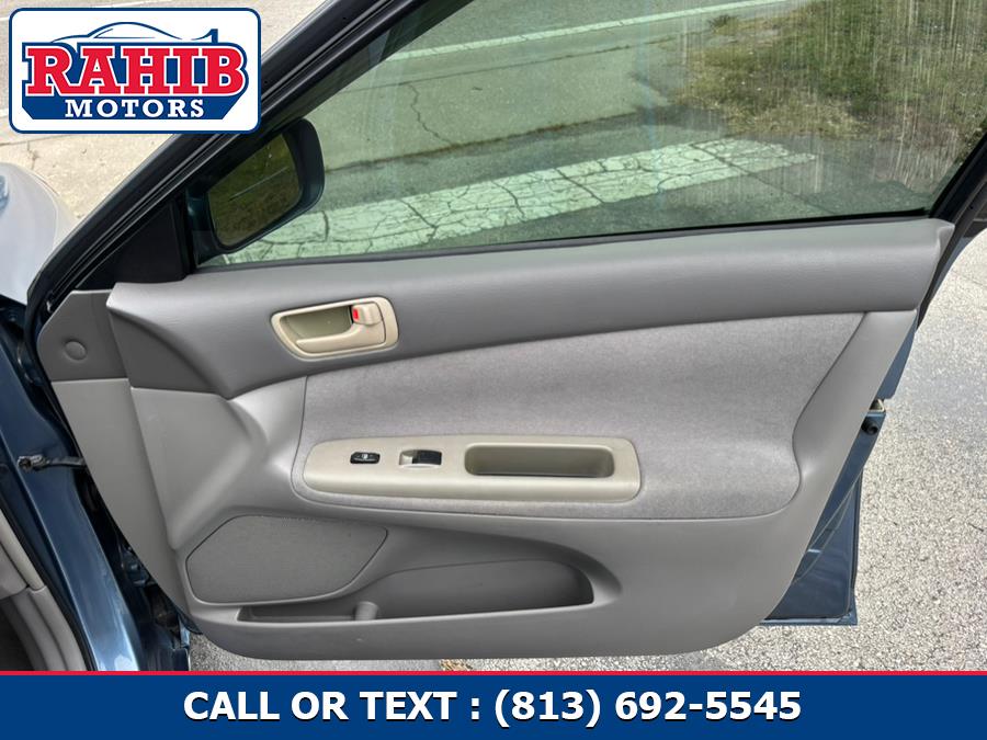 2004 Toyota Camry 4dr Sdn LE Auto (Natl), available for sale in Orlando, Florida | Rahib inc. Orlando, Florida 2004 Toyota Camry 4dr Sdn LE Auto (Natl), available for sale in Orlando, Florida | Rahib inc. Orlando, Florida