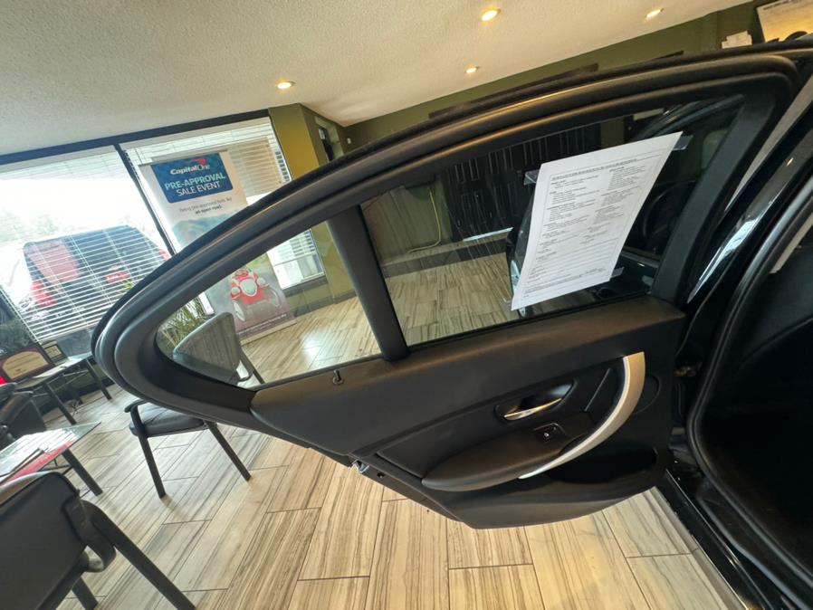 2015 BMW 3 Series 4dr Sdn 320i RWD, available for sale in West Hartford, Connecticut | AutoMax. West Hartford, Connecticut 2015 BMW 3 Series 4dr Sdn 320i RWD, available for sale in West Hartford, Connecticut | AutoMax. West Hartford, Connecticut