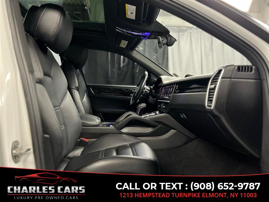 2021 Porsche Cayenne Premium Plus Pkg, available for sale in Elmont, New York | Charles Cars. Elmont, New York 2021 Porsche Cayenne Premium Plus Pkg, available for sale in Elmont, New York | Charles Cars. Elmont, New York