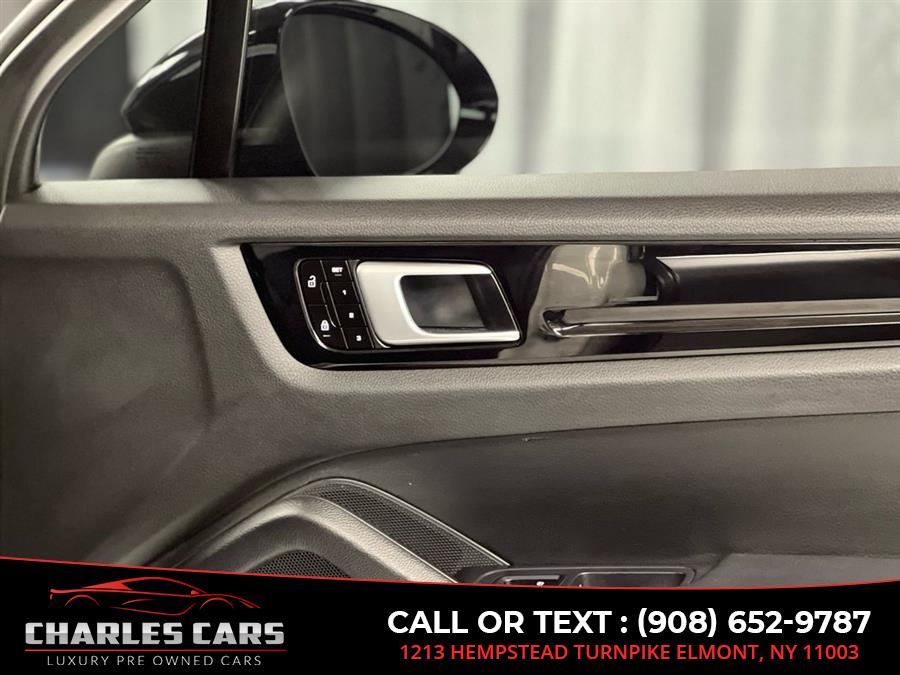 2021 Porsche Cayenne Premium Plus Pkg, available for sale in Elmont, New York | Charles Cars. Elmont, New York 2021 Porsche Cayenne Premium Plus Pkg, available for sale in Elmont, New York | Charles Cars. Elmont, New York