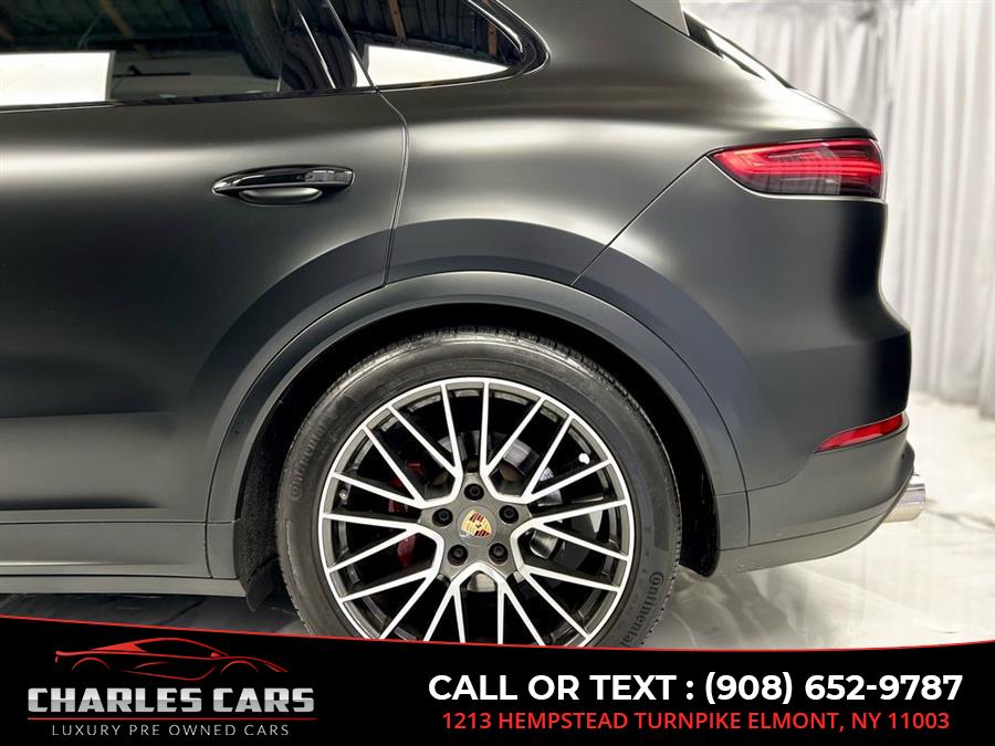 2021 Porsche Cayenne Premium Plus Pkg, available for sale in Elmont, New York | Charles Cars. Elmont, New York 2021 Porsche Cayenne Premium Plus Pkg, available for sale in Elmont, New York | Charles Cars. Elmont, New York
